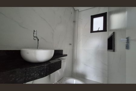 Apartamento à venda com 70m², 3 quartos e 2 vagas Apartamento à venda com 70m², 3 quartos e 2 vagasBanheiro da suíte