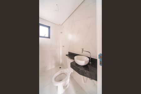 Apartamento à venda com 70m², 3 quartos e 2 vagas Apartamento à venda com 70m², 3 quartos e 2 vagasBanheiro da Suíte