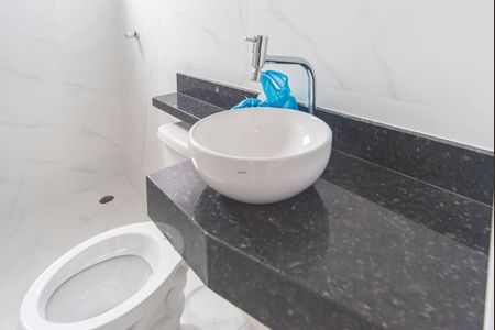 Apartamento à venda com 70m², 3 quartos e 2 vagas Apartamento à venda com 70m², 3 quartos e 2 vagasBanheiro