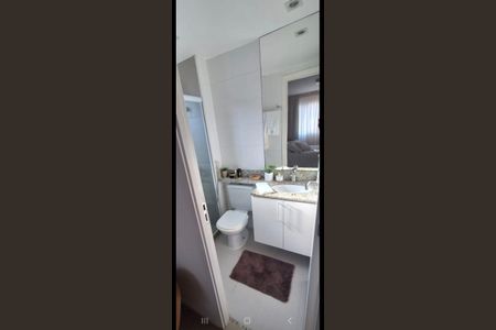 Apartamento à venda com 73m², 3 quartos e 2 vagas Apartamento à venda com 73m², 3 quartos e 2 vagasBanheiro da Suíte