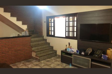 Sala de casa à venda com 3 quartos, 247m² em Jardim Nova Taboao, Guarulhos