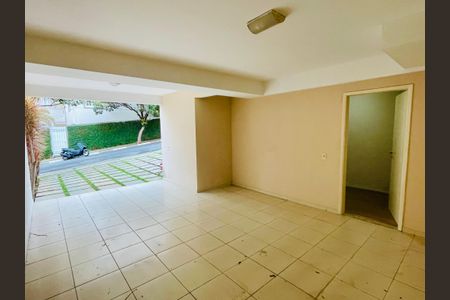 Casa de condomínio à venda com 210m², 3 quartos e 3 vagas Casa de condomínio à venda com 210m², 3 quartos e 3 vagasGaragem