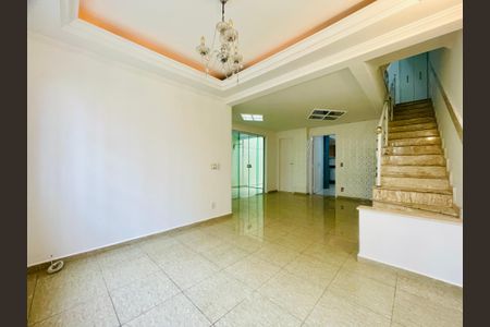 Sala de casa de condomínio à venda com 3 quartos, 210m² em Ponte Grande, Guarulhos