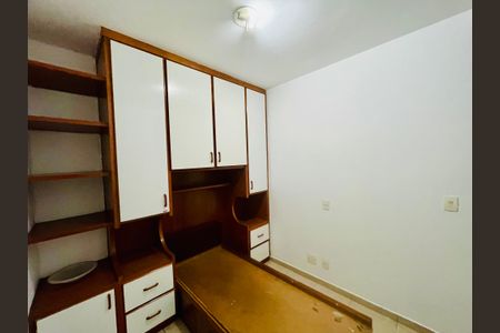 Casa de condomínio à venda com 210m², 3 quartos e 3 vagas Casa de condomínio à venda com 210m², 3 quartos e 3 vagasQuarto 2