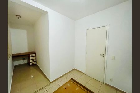 Casa de condomínio à venda com 210m², 3 quartos e 3 vagas Casa de condomínio à venda com 210m², 3 quartos e 3 vagasQuarto 2