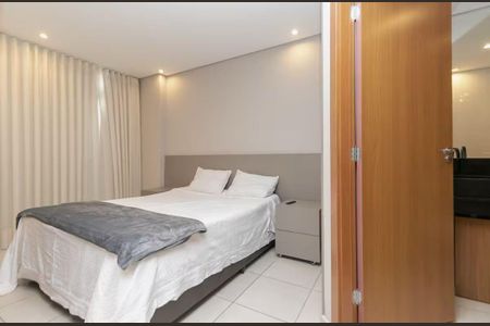 Quarto de apartamento à venda com 1 quarto, 53m² em Centro, Belo Horizonte