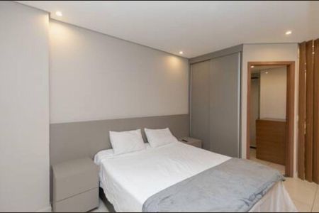 Quarto de apartamento à venda com 1 quarto, 53m² em Centro, Belo Horizonte