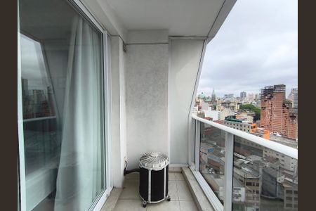 Varanda de kitnet/studio para alugar com 1 quarto, 22m² em Sé, São Paulo