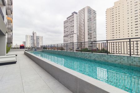 Studio à venda com 26m², 1 quarto e sem vaga Studio à venda com 26m², 1 quarto e sem vagaPiscina