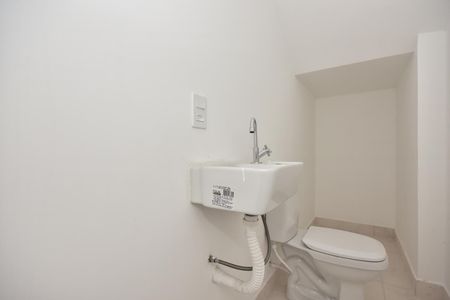 Lavabo de casa de condomínio à venda com 2 quartos, 80m² em Jardim Monte Kemel, São Paulo