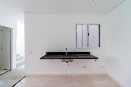 Casa à venda com 80m², 2 quartos e 2 vagas Casa à venda com 80m², 2 quartos e 2 vagasCozinha