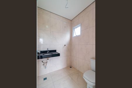 Casa à venda com 80m², 2 quartos e 2 vagas Casa à venda com 80m², 2 quartos e 2 vagasBanheiro da Suíte 1