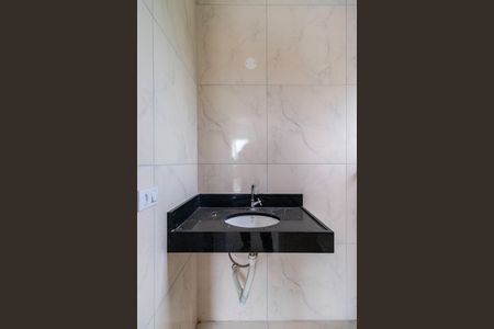 Casa à venda com 80m², 2 quartos e 2 vagas Casa à venda com 80m², 2 quartos e 2 vagasBanheiro da Suíte 1