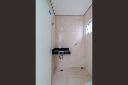 Casa à venda com 80m², 2 quartos e 2 vagas Casa à venda com 80m², 2 quartos e 2 vagasBanheiro da Suíte 2