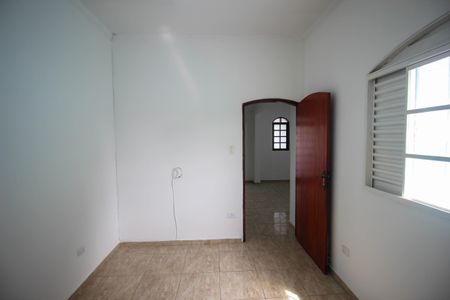 Casa para alugar com 180m², 2 quartos e 1 vaga Casa para alugar com 180m², 2 quartos e 1 vagaQuarto