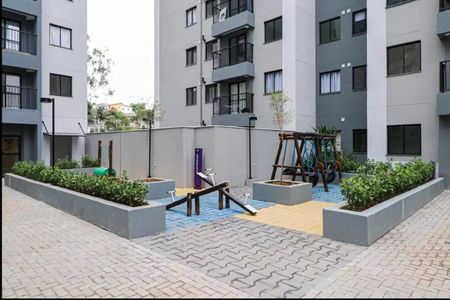 Apartamento à venda com 42m², 2 quartos e sem vagaÁrea comum - Playground