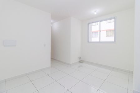 Sala/Cozinha de apartamento para alugar com 2 quartos, 42m² em Parque Maria Helena, São Paulo