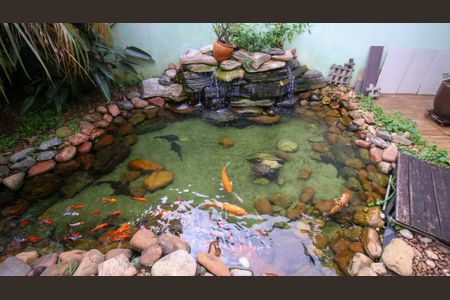 Casa à venda com 243m², 3 quartos e 5 vagas Casa à venda com 243m², 3 quartos e 5 vagasÁrea Externa