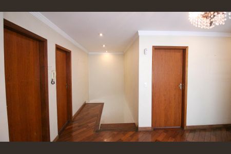 Casa à venda com 243m², 3 quartos e 5 vagas Casa à venda com 243m², 3 quartos e 5 vagasSala 2