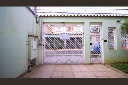 Casa à venda com 243m², 3 quartos e 5 vagas Casa à venda com 243m², 3 quartos e 5 vagasGaragem