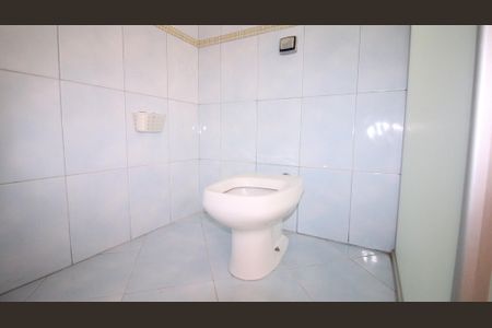 Casa à venda com 243m², 3 quartos e 5 vagas Casa à venda com 243m², 3 quartos e 5 vagasBanheiro da Suíte