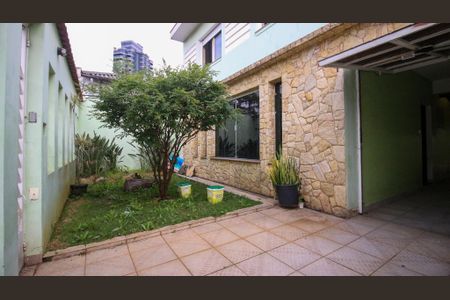 Casa à venda com 243m², 3 quartos e 5 vagas Casa à venda com 243m², 3 quartos e 5 vagasGaragem