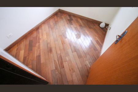 Casa à venda com 243m², 3 quartos e 5 vagas Casa à venda com 243m², 3 quartos e 5 vagasSuíte