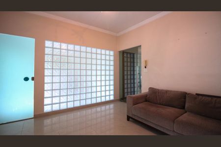 Casa à venda com 243m², 3 quartos e 5 vagas Casa à venda com 243m², 3 quartos e 5 vagasSala 3