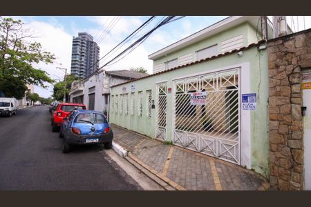 Casa à venda com 243m², 3 quartos e 5 vagas Casa à venda com 243m², 3 quartos e 5 vagasFachada