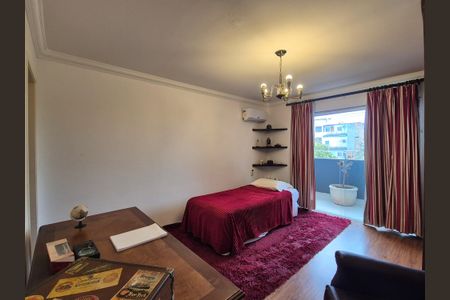 Casa de condomínio à venda com 400m², 4 quartos e 2 vagasSuíte 2