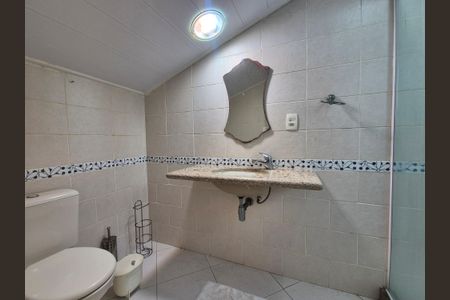 Casa de condomínio à venda com 400m², 4 quartos e 2 vagasBanheiro do sótão