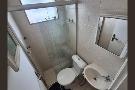 Casa de condomínio à venda com 400m², 4 quartos e 2 vagasBanheiro de Serviço