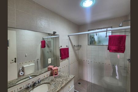 Casa de condomínio à venda com 400m², 4 quartos e 2 vagasBanheiro da Suíte 4