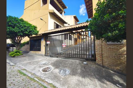 Casa de condomínio à venda com 172m², 3 quartos e 2 vagas Casa de condomínio à venda com 172m², 3 quartos e 2 vagasFachada e portaria