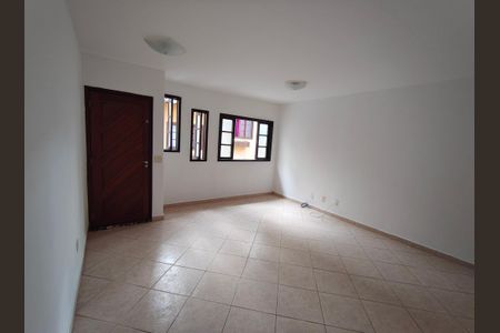 Casa de condomínio à venda com 172m², 3 quartos e 2 vagas Casa de condomínio à venda com 172m², 3 quartos e 2 vagasSala