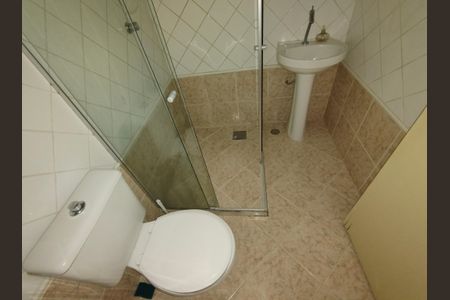 Casa de condomínio à venda com 172m², 3 quartos e 2 vagas Casa de condomínio à venda com 172m², 3 quartos e 2 vagasBanheiro Suite 1