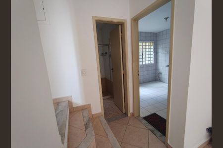 Casa de condomínio à venda com 172m², 3 quartos e 2 vagas Casa de condomínio à venda com 172m², 3 quartos e 2 vagasCirculação