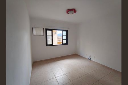 Casa de condomínio à venda com 172m², 3 quartos e 2 vagas Casa de condomínio à venda com 172m², 3 quartos e 2 vagasQuarto 2