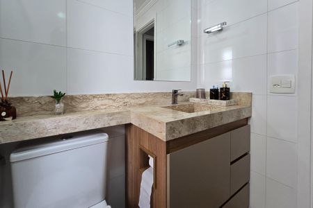 Apartamento à venda com 180m², 4 quartos e 3 vagasBanheiro Social