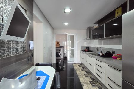 Apartamento à venda com 180m², 4 quartos e 3 vagasCozinha