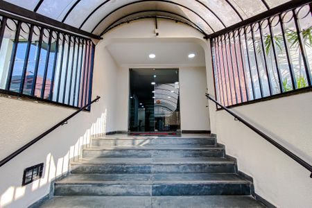 Apartamento à venda com 74m², 3 quartos e 1 vaga Apartamento à venda com 74m², 3 quartos e 1 vagaÁrea comum