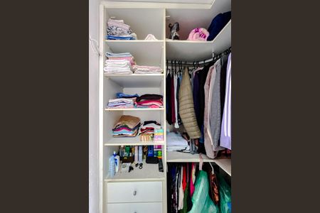 Apartamento à venda com 74m², 3 quartos e 1 vaga Apartamento à venda com 74m², 3 quartos e 1 vagaSuíte