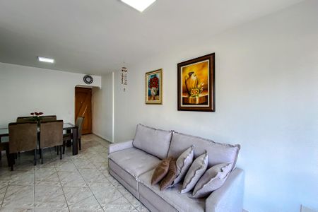 Apartamento à venda com 74m², 3 quartos e 1 vaga Apartamento à venda com 74m², 3 quartos e 1 vagaSala