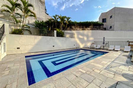 Apartamento à venda com 74m², 3 quartos e 1 vaga Apartamento à venda com 74m², 3 quartos e 1 vagaÁrea comum - Piscina