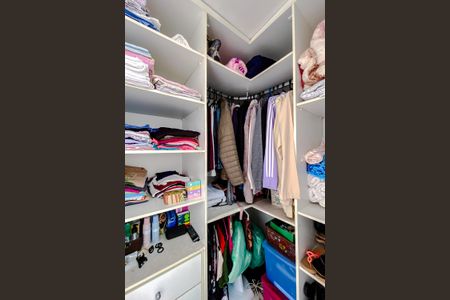 Apartamento à venda com 74m², 3 quartos e 1 vaga Apartamento à venda com 74m², 3 quartos e 1 vagaSuíte