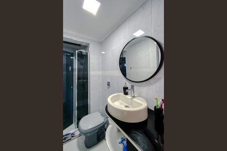 Apartamento à venda com 74m², 3 quartos e 1 vaga Apartamento à venda com 74m², 3 quartos e 1 vagaBanheiro