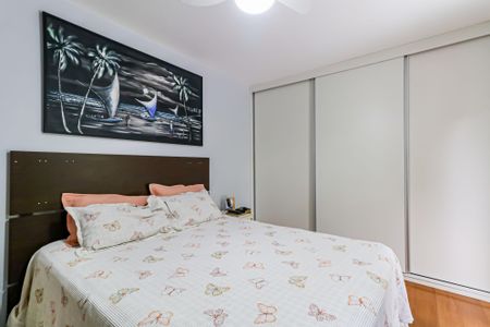 Casa de condomínio à venda com 180m², 3 quartos e 2 vagas Casa de condomínio à venda com 180m², 3 quartos e 2 vagasSuite