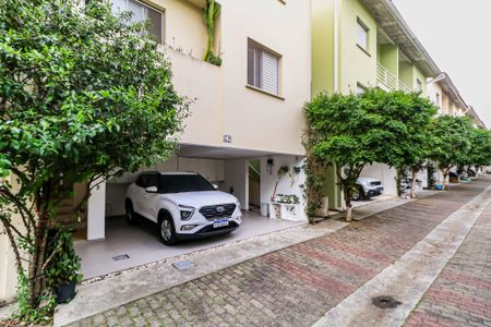 Casa de condomínio à venda com 180m², 3 quartos e 2 vagas Casa de condomínio à venda com 180m², 3 quartos e 2 vagasGaragem