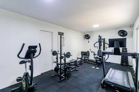 Casa de condomínio à venda com 180m², 3 quartos e 2 vagas Casa de condomínio à venda com 180m², 3 quartos e 2 vagasÁrea comum - Academia