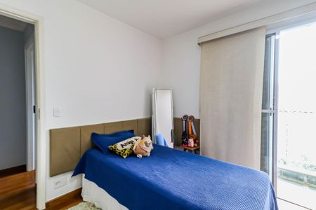 Casa de condomínio à venda com 180m², 3 quartos e 2 vagas Casa de condomínio à venda com 180m², 3 quartos e 2 vagasQuarto 01